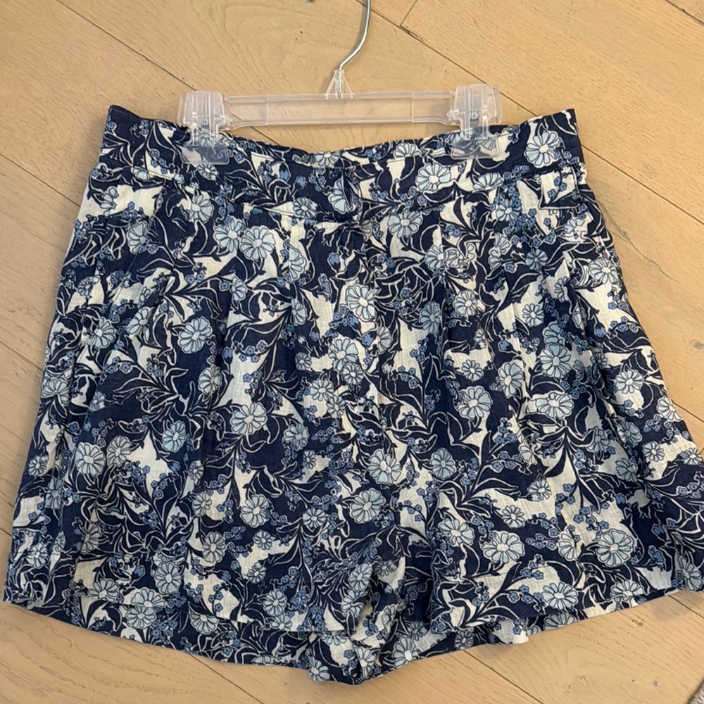 Floral Blue and White Linen Short